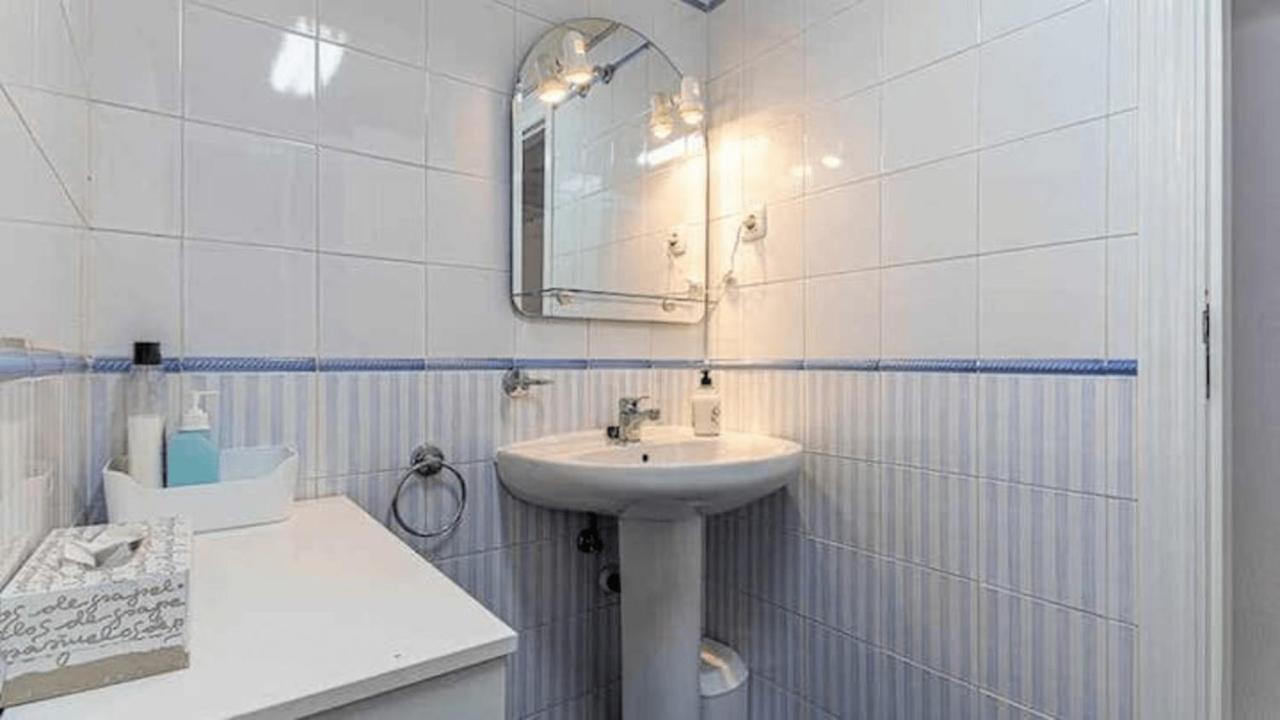 797 Holiday Rentals - Piso Para 4 Con Amplia Terraza Al Jardin Y Al Mar Benalmadena Exterior photo